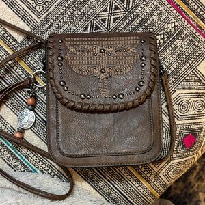 Never used, Briwb Crossbody Bag with boot stitching and studs.